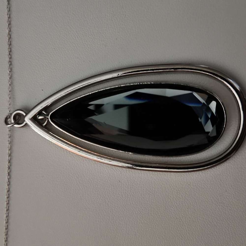 Tear Drop - Picture 2 of 5